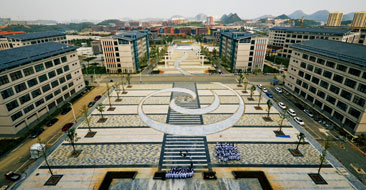 贵州中医药大学宣传片《逐梦青春》