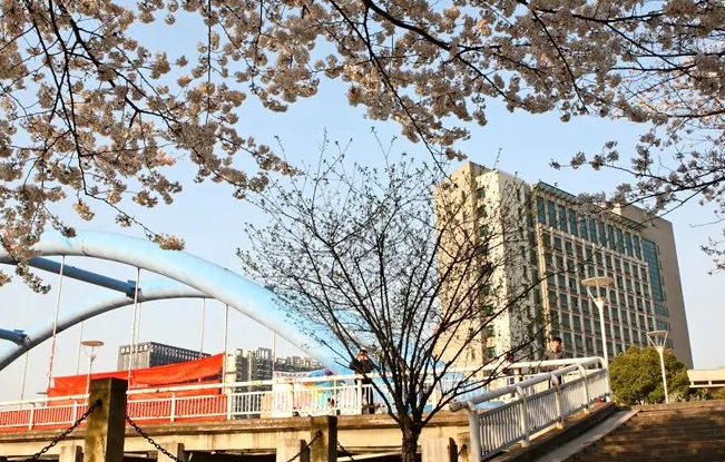 浙江工业大学